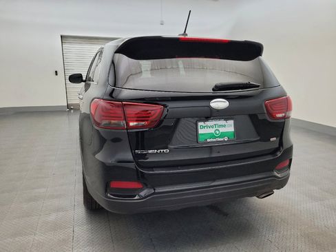 Used 2019 Kia Sorento L FWD image 6