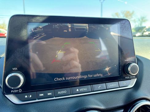 Used 2021 Nissan Sentra SV FWD image 12