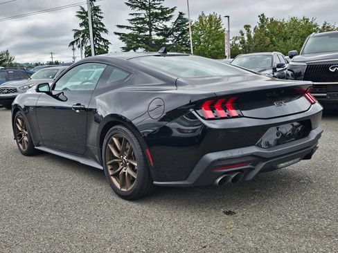 Used 2025 Ford Mustang GT Premium RWD image 7