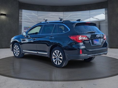 Used 2017 Subaru Outback 2.5i Touring w/ Popular Package #5A image 4