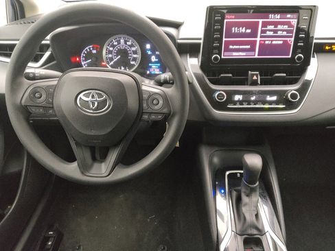 Used 2020 Toyota Corolla LE image 22