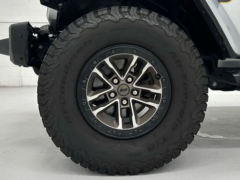 Used 2024 Jeep Wrangler Unlimited Rubicon 392 AWD/4WD image 9