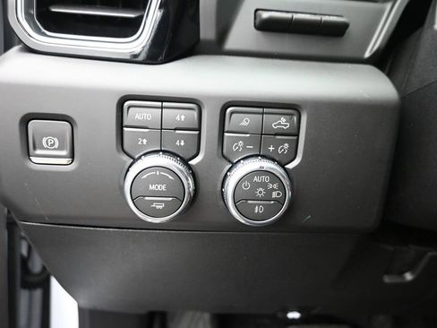 New 2026 GMC Sierra 2500 Denali Ultimate w/ Max Trailering Package AWD/4WD image 15