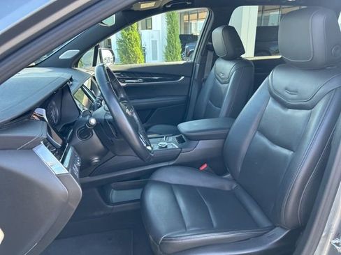 Used 2023 Cadillac XT6 Premium Luxury w/ Technology Package AWD/4WD image 20