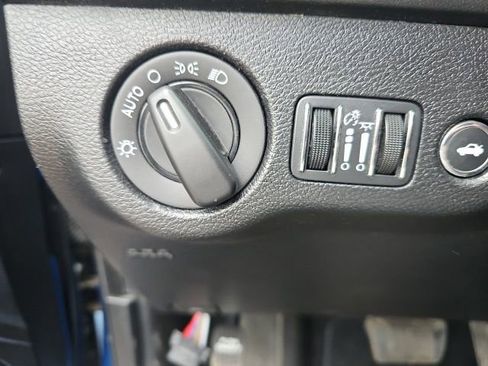 Used 2021 Dodge Charger SXT w/ Plus Group RWD image 17