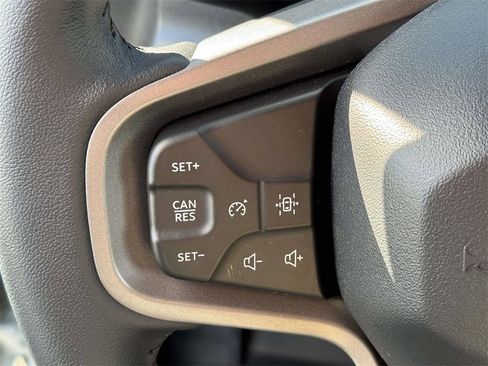 Used 2024 Ford Bronco Big Bend image 18