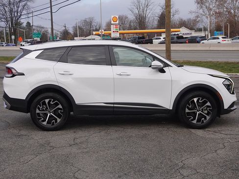 Used 2023 Kia Sportage EX image 19