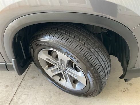 Certified 2025 Honda Pilot EX-L image 28
