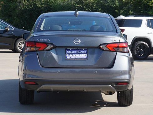 Used 2024 Nissan Versa SV FWD image 4