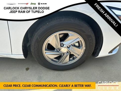 Used 2026 Hyundai Elantra SE FWD image 10