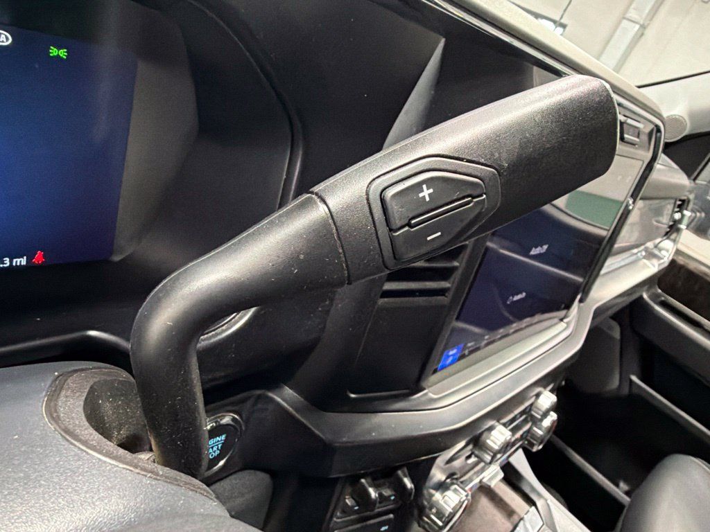 Used 2024 Ford F250 Lariat w/ Black Appearance Package AWD/4WD image 27