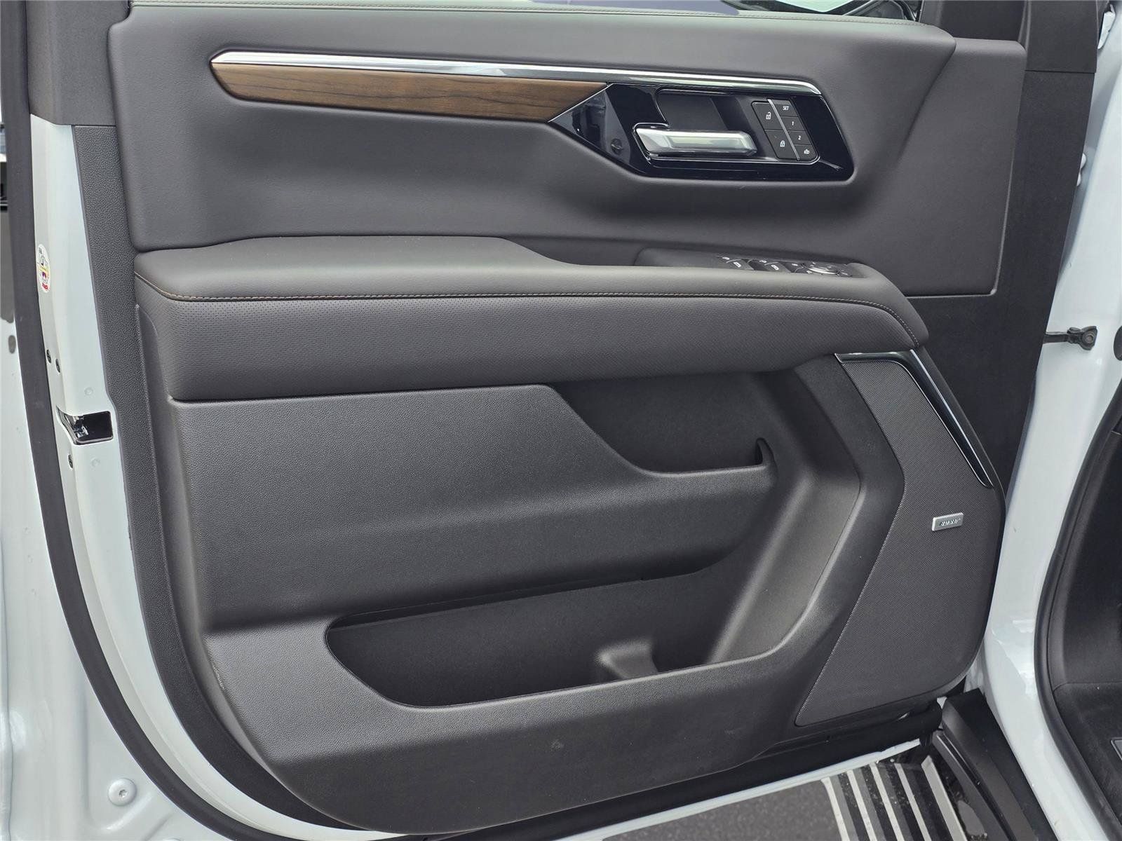 New 2026 Chevrolet Tahoe High Country RWD image 12
