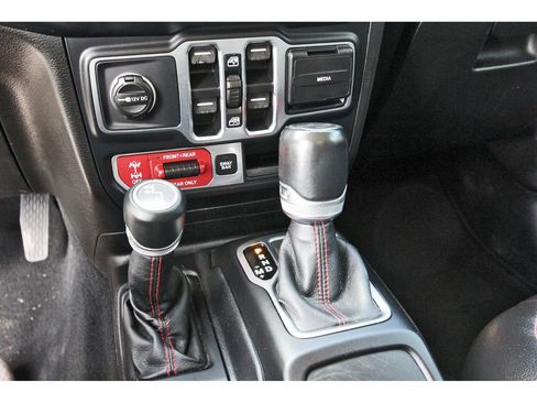 Used 2019 Jeep Wrangler Unlimited Rubicon AWD/4WD image 28