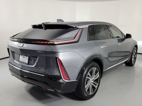 Certified 2023 Cadillac Lyriq 2WD image 3