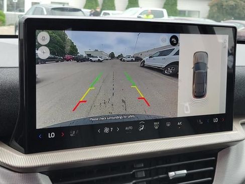 New 2025 Ford Explorer Active w/ Active Comfort Package image 31