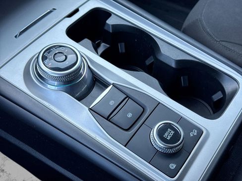 Certified 2023 Ford Explorer XLT image 32