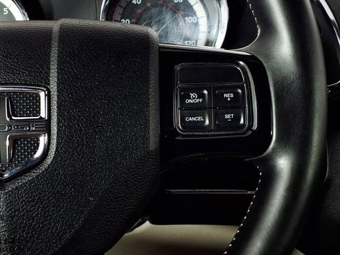 Used 2017 Dodge Grand Caravan SXT FWD image 19
