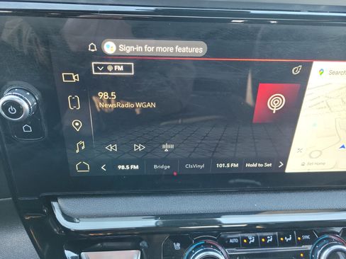 Certified 2025 GMC Sierra 1500 AT4 w/ AT4 Premium Package image 25