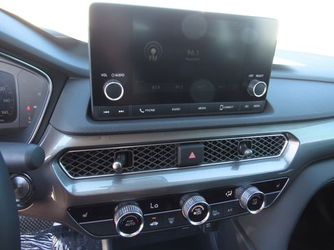 Certified 2025 Acura Integra image 18