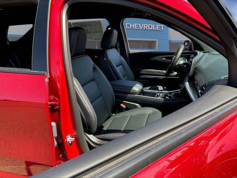 New 2026 Chevrolet Traverse LT w/ Midnight/Sport Edition FWD image 13