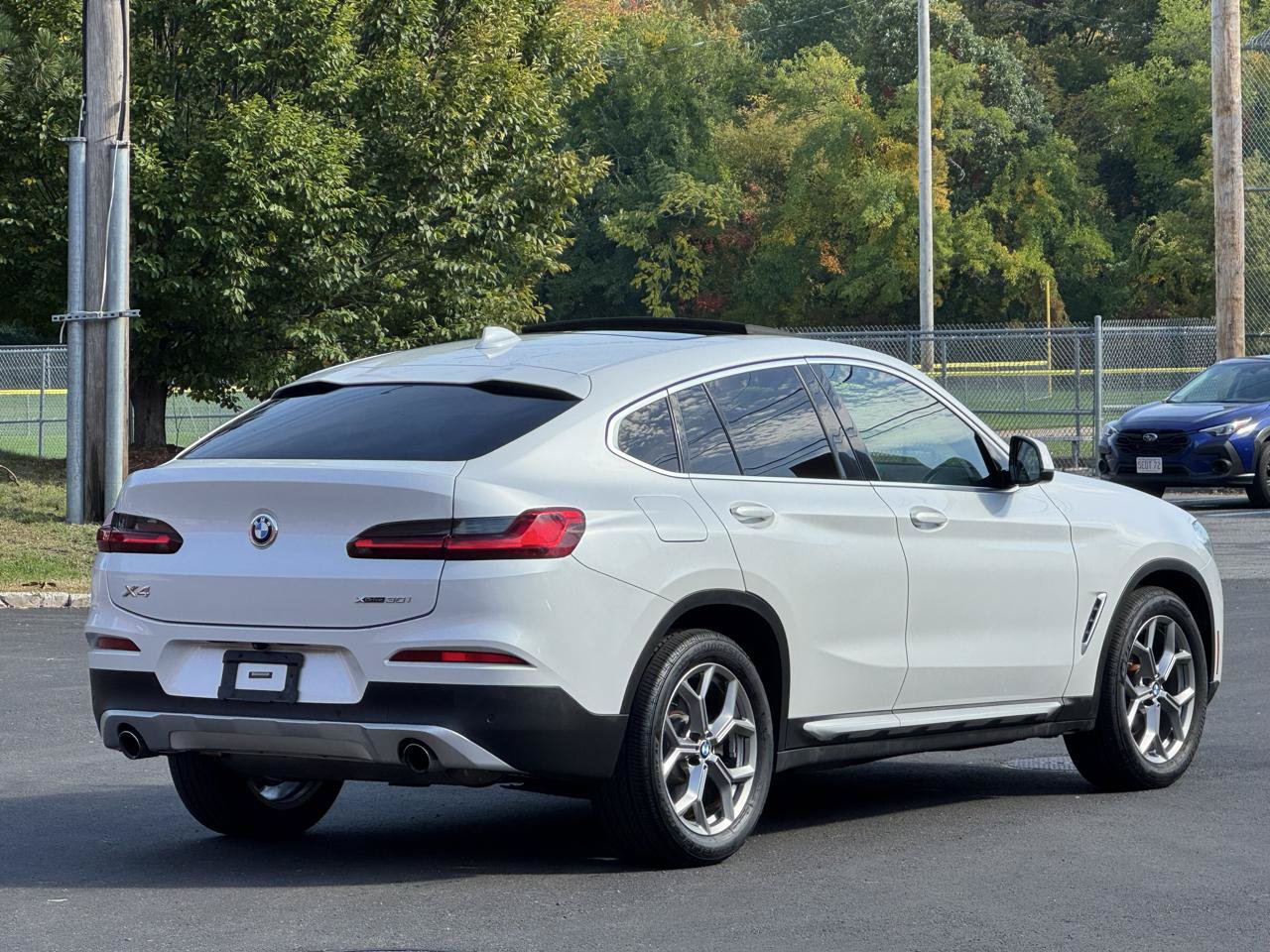 Used 2021 BMW X4 xDrive30i w/ Premium Package AWD/4WD image 6