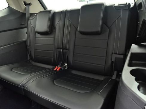 Used 2022 Volkswagen Atlas SEL Premium AWD/4WD image 25