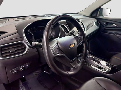 Used 2022 Chevrolet Equinox Premier w/ LPO, Floor Liner Package FWD image 11