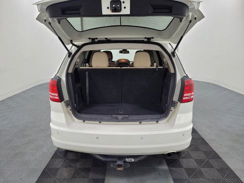 Used 2020 Dodge Journey SE w/ SE Popular Equipment Group image 29