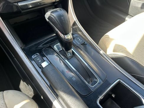 Used 2017 Honda Accord EX-L image 34