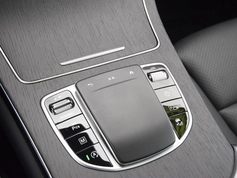 Certified 2022 Mercedes-Benz GLC 300 image 31