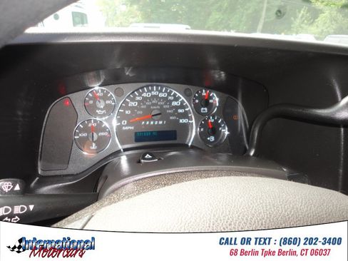 Used 2020 Chevrolet Express 2500 w/ Driver Convenience Package RWD image 7