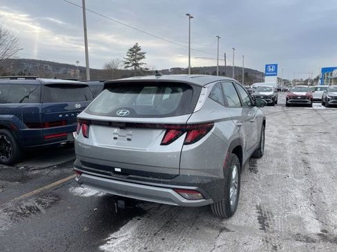 New 2026 Hyundai Tucson SE image 4