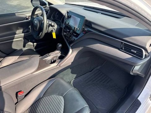 Used 2023 Toyota Camry SE FWD image 22