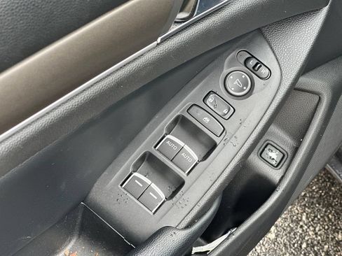 Used 2018 Honda Accord LX image 14