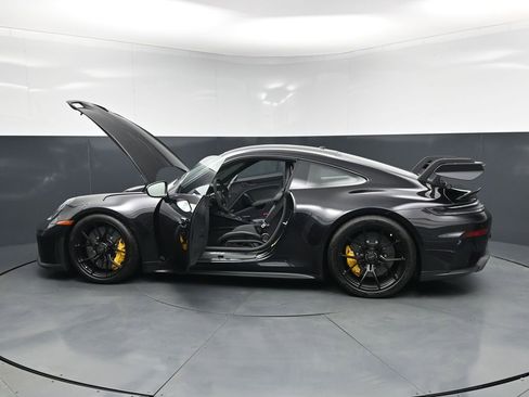 Certified 2026 Porsche 911 GT3 w/ Chrono Package RWD image 30