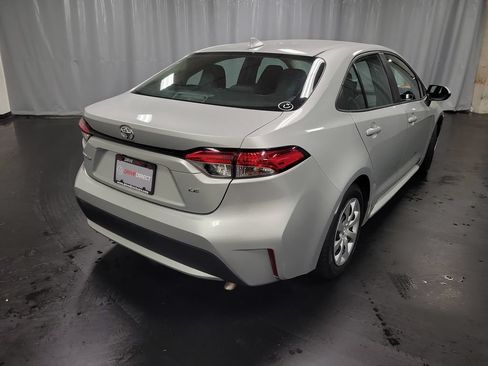 Used 2022 Toyota Corolla LE FWD image 8
