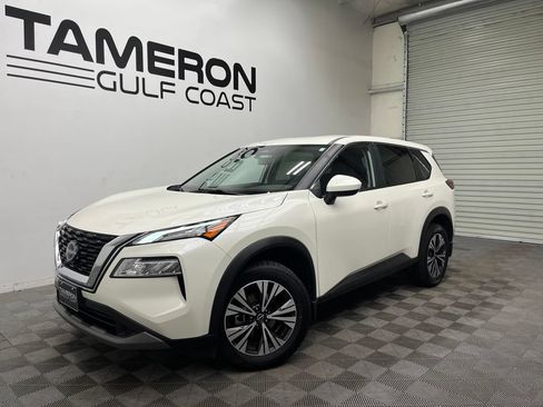 Used 2023 Nissan Rogue SV FWD image 2