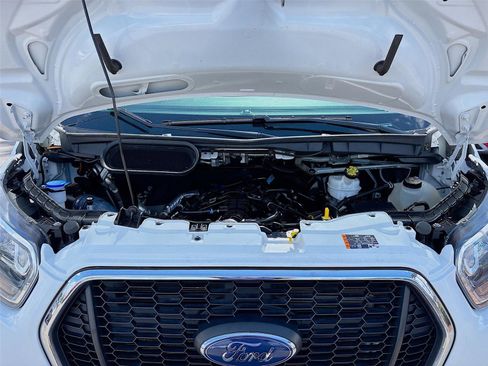 Used 2023 Ford Transit 350 XLT image 29