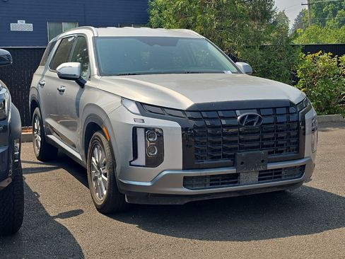 Used 2025 Hyundai Palisade SEL AWD/4WD image 2