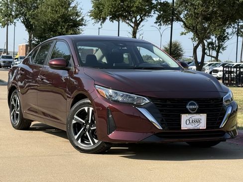 Used 2025 Nissan Sentra SV FWD image 2