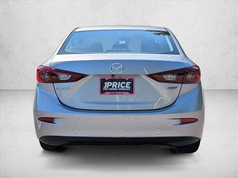 Used 2018 MAZDA MAZDA3 Sport FWD image 6