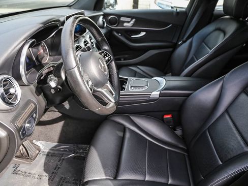 Used 2022 Mercedes-Benz GLC 300 image 17
