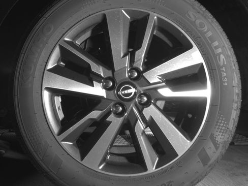 Used 2025 Nissan Versa SV FWD image 14