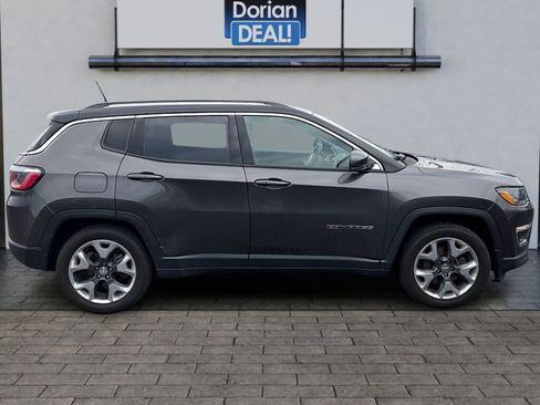 Used 2019 Jeep Compass Limited FWD image 2