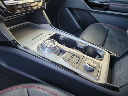 Certified 2023 Ford Explorer ST-Line w/ Class IV Trailer Tow Package image 29