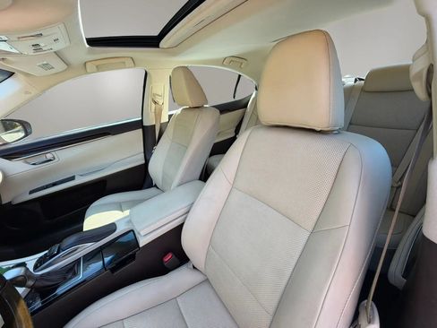 Used 2017 Lexus ES 350 w/ Navigation System Package FWD image 14