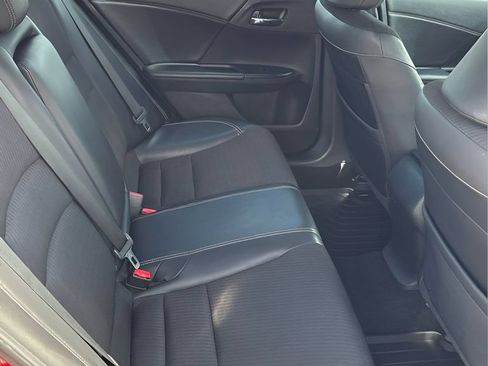 Used 2016 Honda Accord Sport image 15
