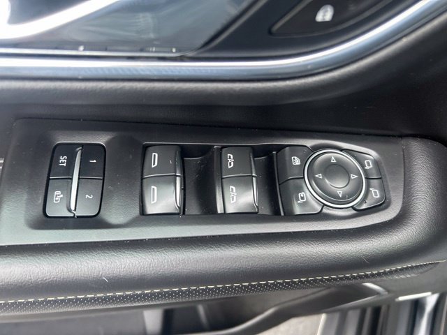Used 2021 Chevrolet Tahoe Premier w/ Premium Package AWD/4WD image 26