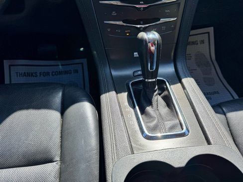 Used 2013 Lincoln MKT AWD image 35