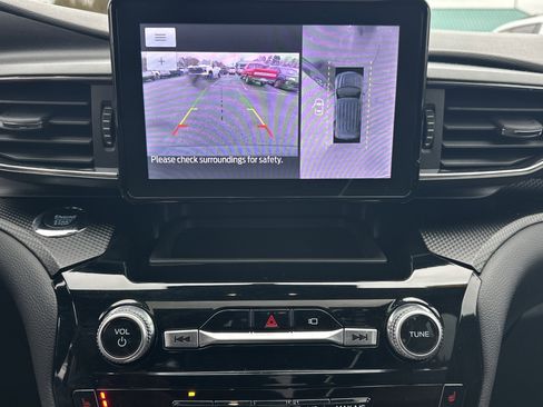 Used 2023 Ford Explorer ST-Line w/ Class IV Trailer Tow Package image 31